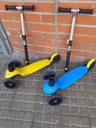 2 Patinetes infantiles (amarillo y azul)