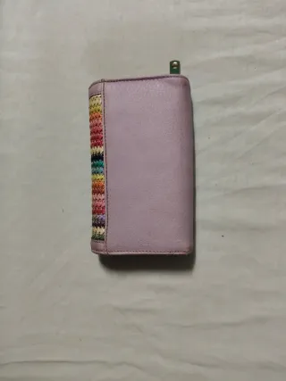 Monedero multicolor con rayas