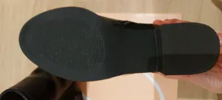 Botines negros tacón ancho talla 39.