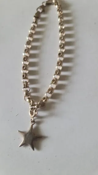 Braccialetto con ciondolo a stella