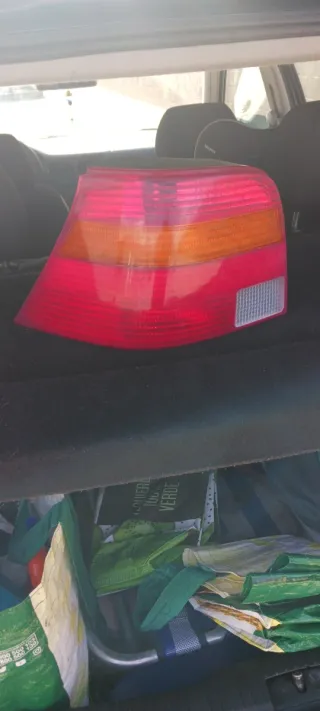 Piloto Trasero Izquierdo VW Golf 4 MK