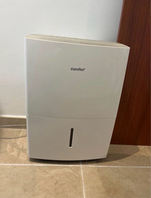 Deshumidificador Comfee 20L