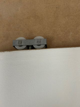 Puerta corredera blanca