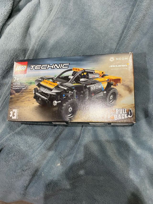 LEGO Technic 42166 NEOM McLaren