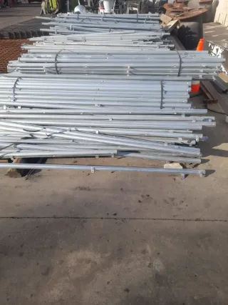 Tubos para vallas metálicas