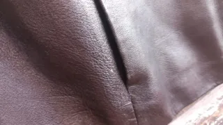 Chaqueta de piel negra