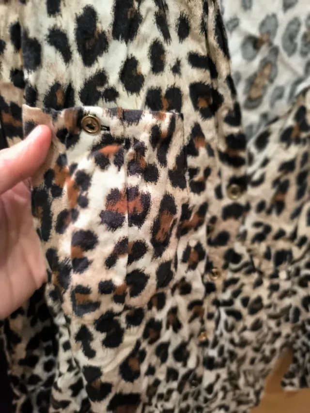 Blusa Zara con stampa animalier