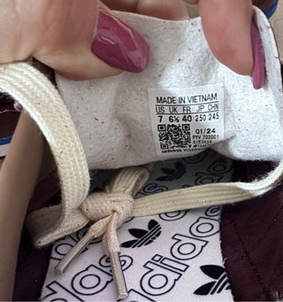 Tenis Adidas Morado y Blanco