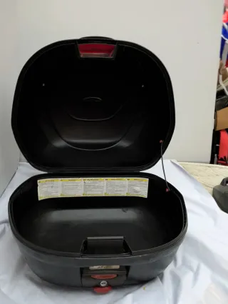 Baúl Givi para moto