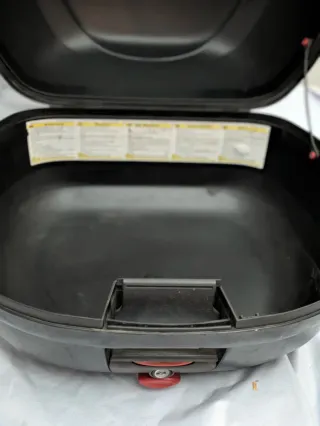 Baúl Givi para moto