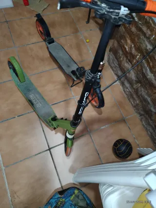 Patinete con Ruedas Grandes y Suspensión
