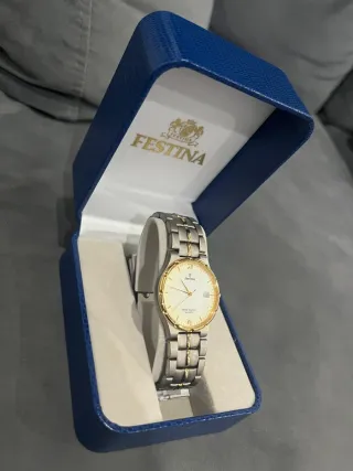 Reloj Festina Dorado y Plata