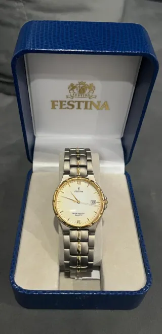 Reloj Festina Dorado y Plata