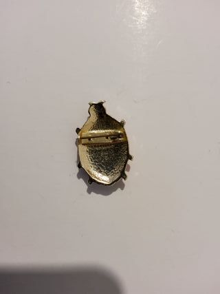 Spilla coccinella smaltata