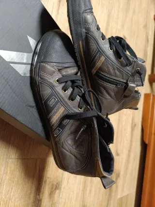 Zapatos Geox Marrones y Negros