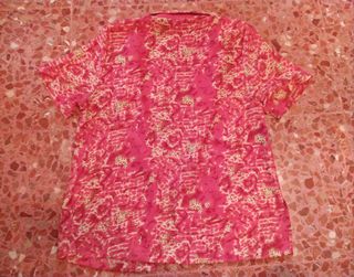 Camisa estampada rosa y beige