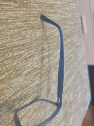 Gafas de vista grises