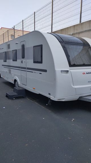 Caravana Adria Adora 573pt 6 plazas como nueva