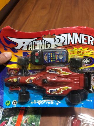 Lotto 4 giocattoli: Sam, auto, freccette, catarifr