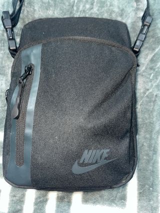 Riñonera Nike Negra