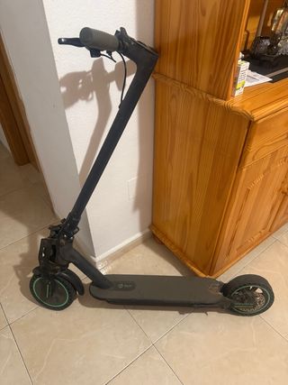 Patín eléctrico para piezas