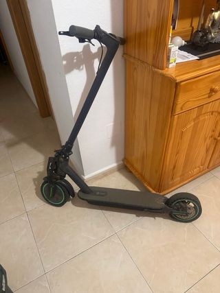 Patín eléctrico para piezas