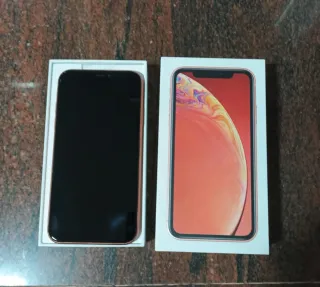 iPhone XR 64GB Rosso (Difettoso)