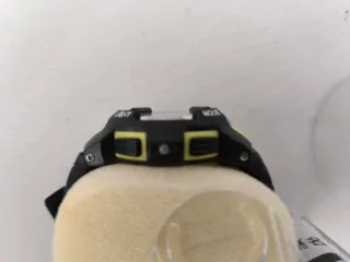 Reloj deportivo INGZHI amarillo y negro