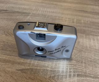 Lotto di 8 fotocamere a rullino