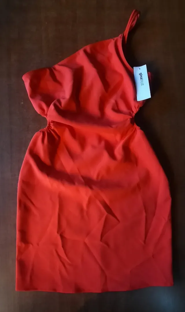 Vestido Gina Tricot Rojo Asimétrico