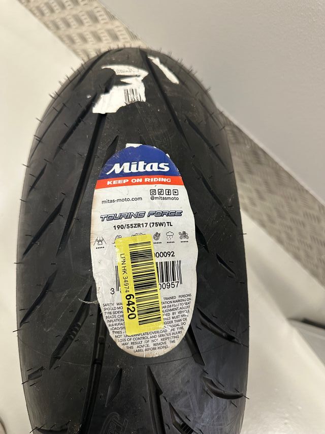 MITAS 190/55 ZR17 75W Neumático Moto Verano