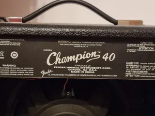 Amplificador Fender Champion 40