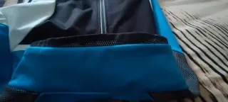 Chaqueta ciclismo Btwin azul y negra