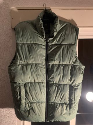 Chaleco Pull&Bear verde talla M