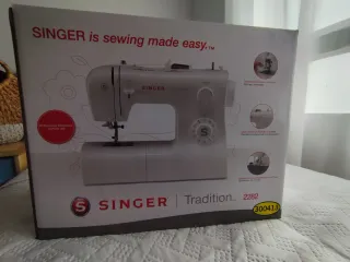 Máquina de coser Singer Tradition 2282