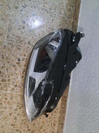 Faro Golf 7 Nuevo a Estrenar lado iz visto defrent