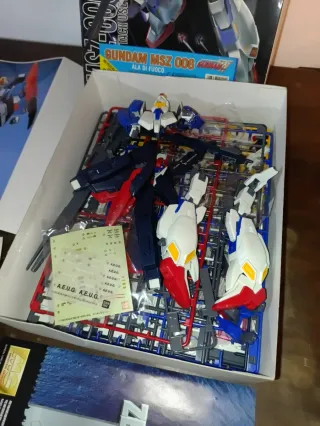 Bandai Gundam MSZ-006 Ala Fuoco Robot Japan kit
