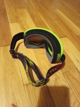 Gafas de esquí sin usar .