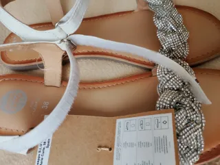 Sandalias Niña Piel.  Sin estrenar con etiqueta