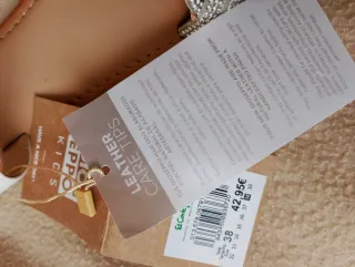 Sandalias Niña Piel.  Sin estrenar con etiqueta