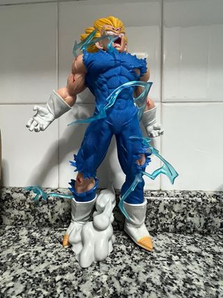 Figura Majin Vegeta
