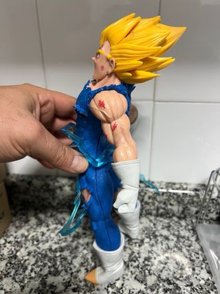 Figura Majin Vegeta
