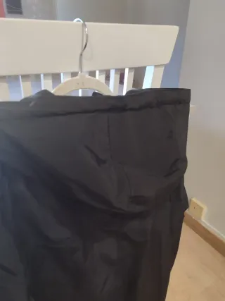 Chaqueta Carhartt Negra con Capucha