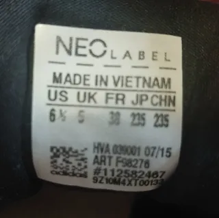 Zapatillas Adidas Negras y Blancas