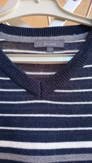 Jersey hombre cuello de pico, a rayas