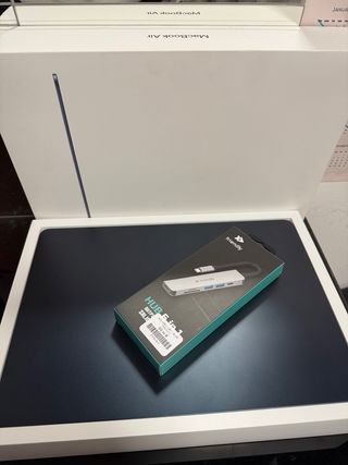 MacBook Apple Gris/Plateado esta nueva.