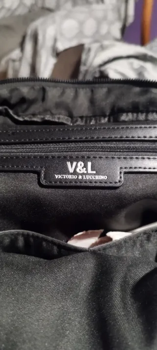 Mochila Victorio & Lucchino Negra