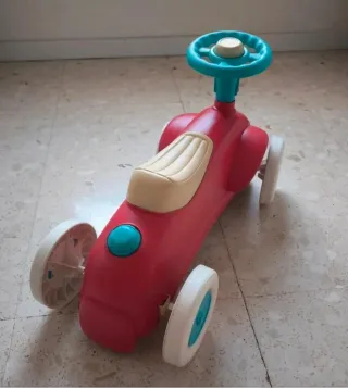 Coche correpasillos infantil