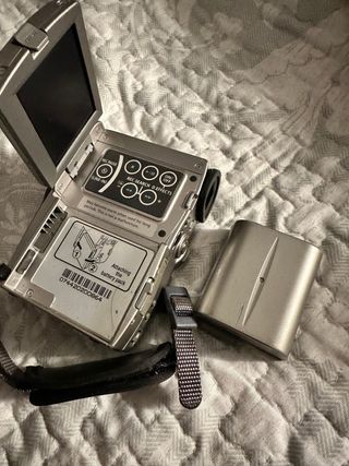 Cámara Vídeo Canon MV4i Plata Batería