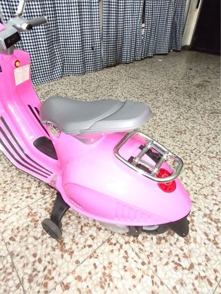 Moto Vespa Eléctrica Niños Rosa